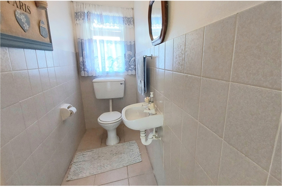 2 Bedroom Property for Sale in Silverglade Western Cape